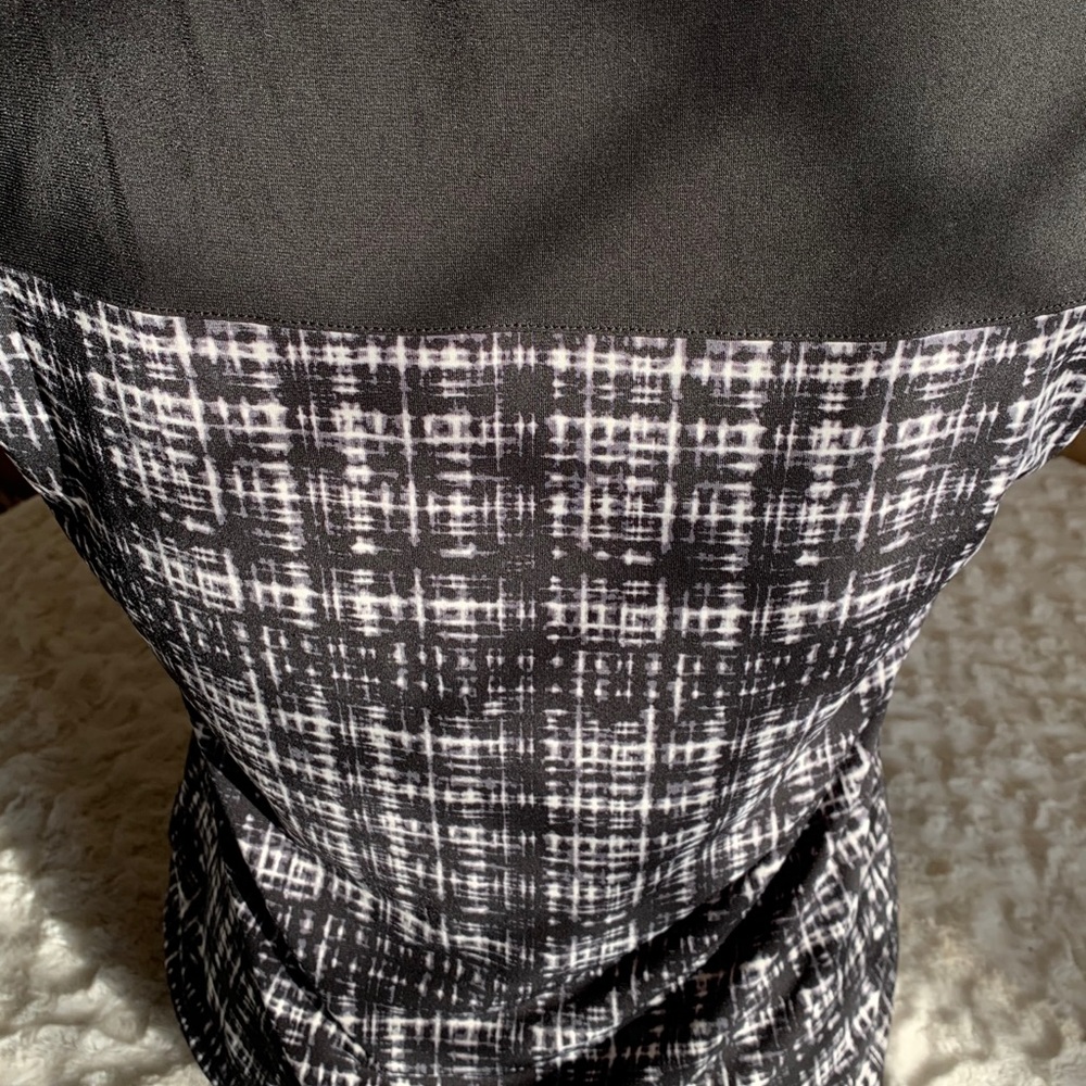 Blouse - Picture 2 of 3
